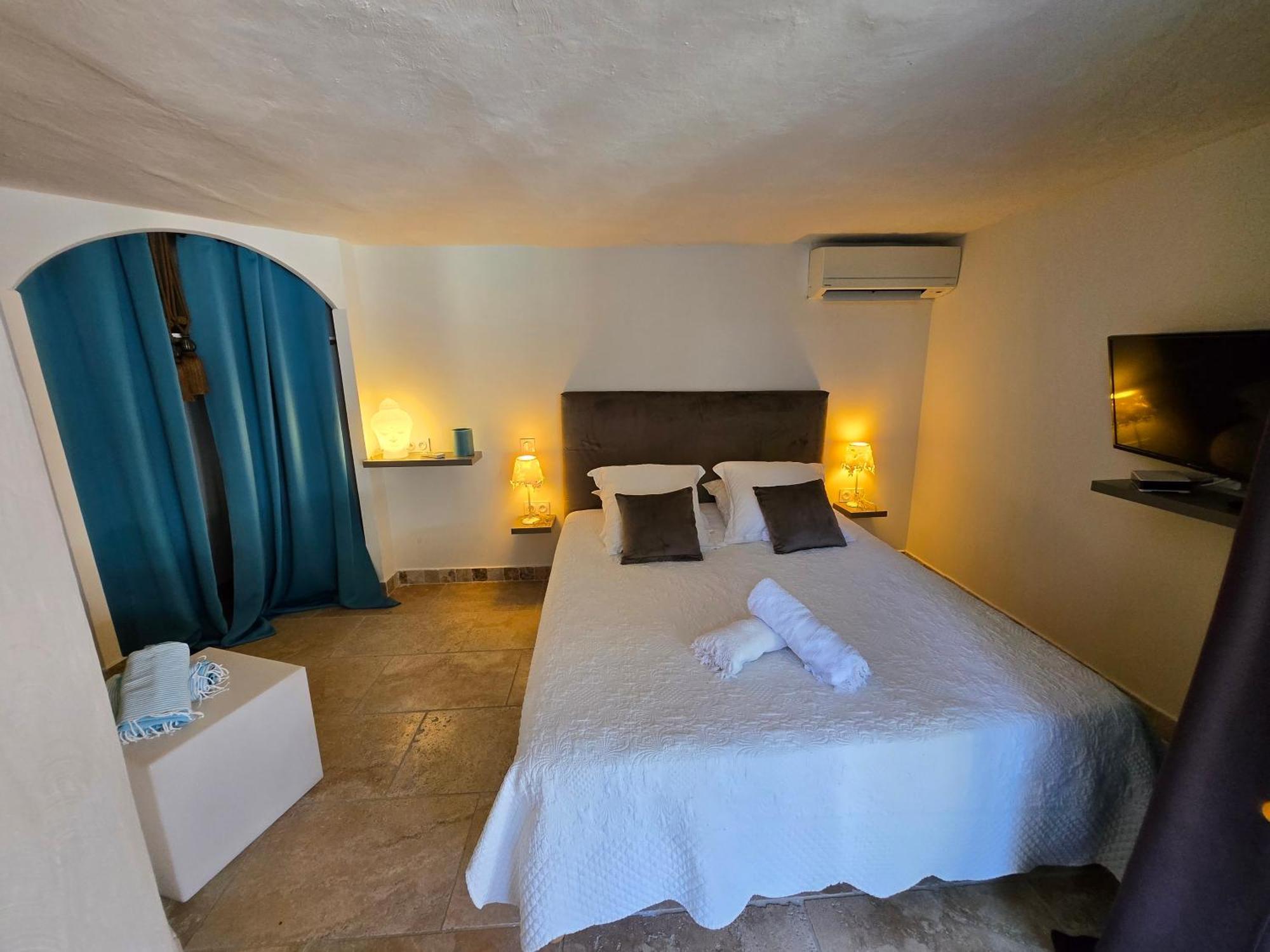 Petra Bianca Suites & Chambres Bonifacio  Buitenkant foto